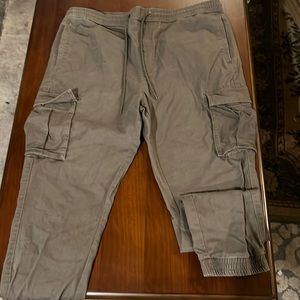 Men’s Goodfellow pants
